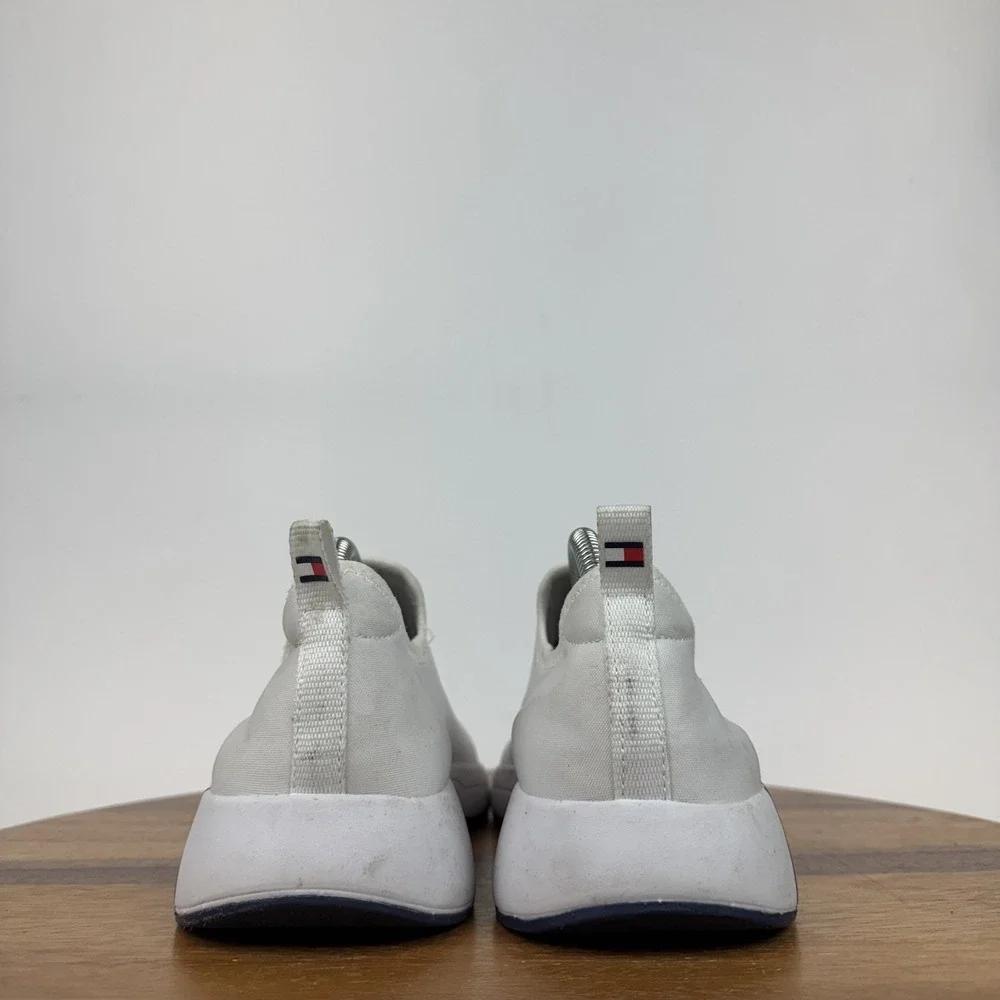New Womens Tommy Hilfiger Arizel White Slip On Casual Sneakers‎ Size 8.5 M NWOB
